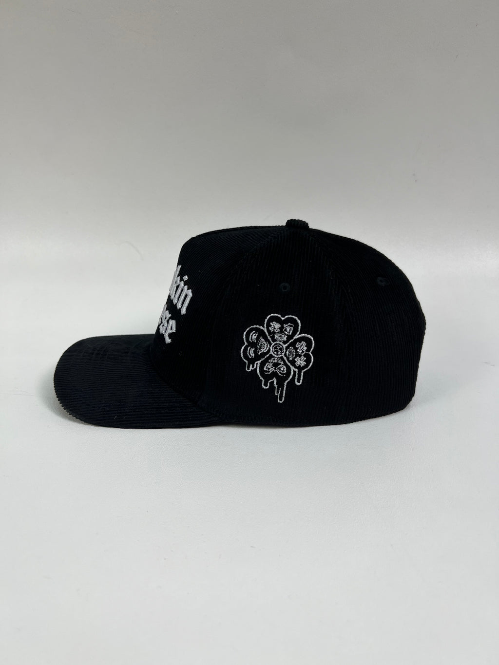 BLACK / WHITE CC SNAPBACK