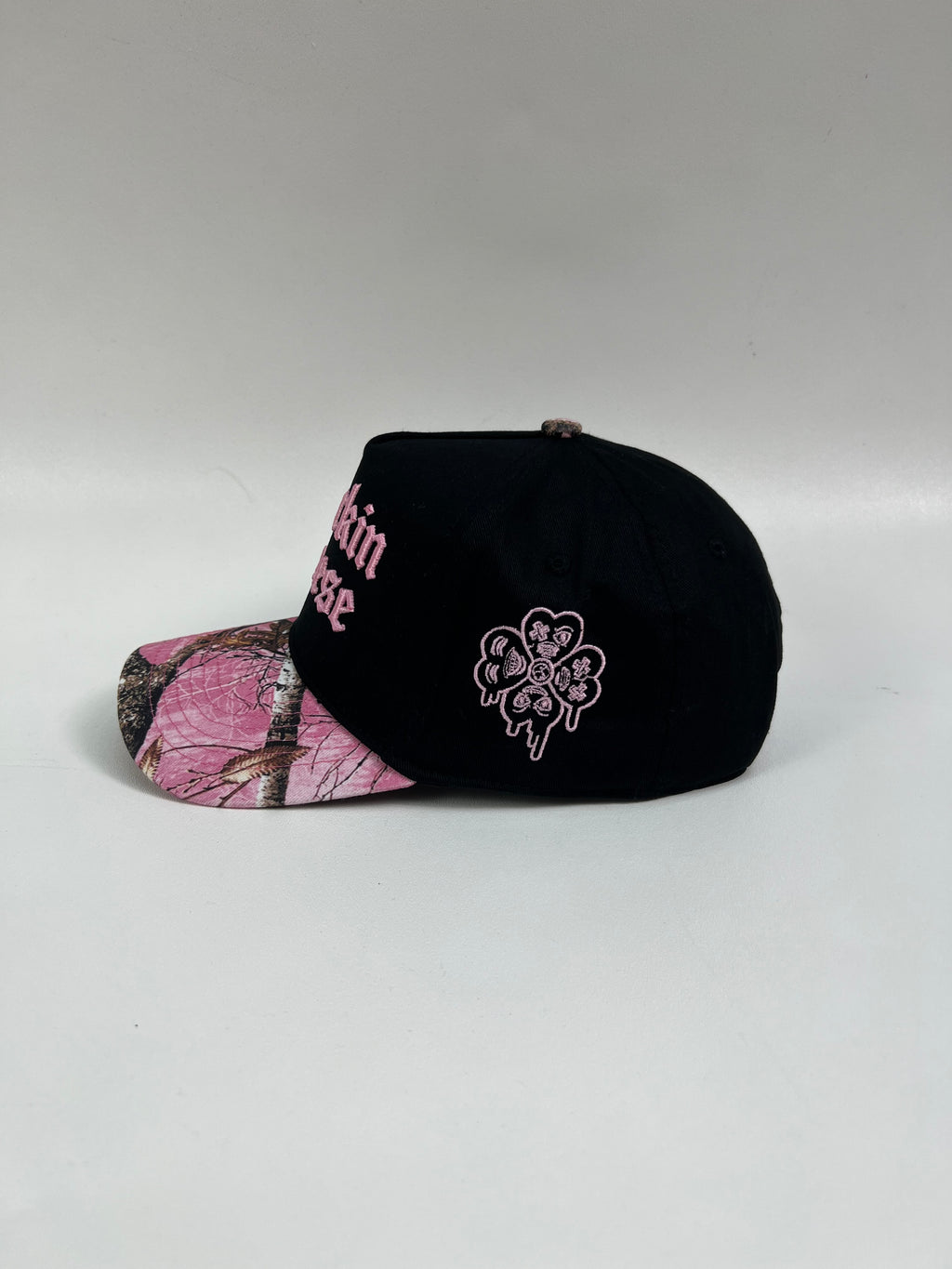 BLACK/PINK CC SNAPBACK
